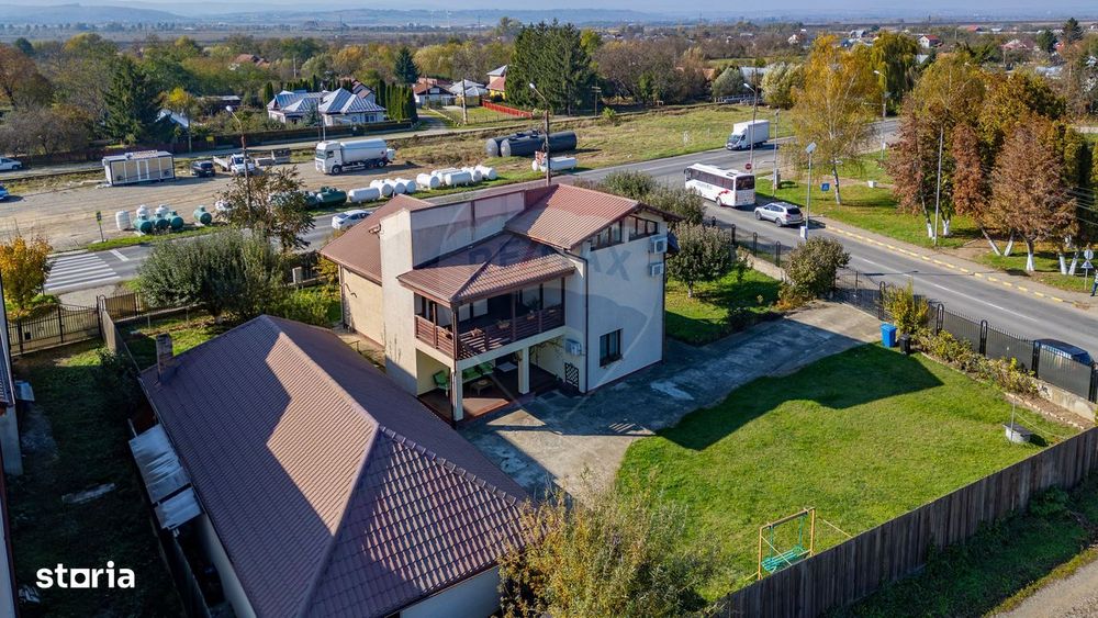 Vilă cu 7 camere de vânzare în zona Centrală Orașul  BUHUȘI