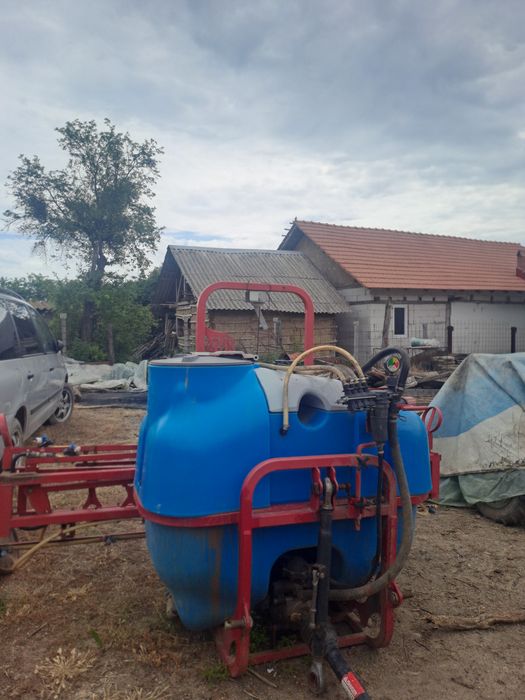 Instalație de ierbicidat