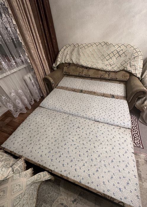 Продам диван      .