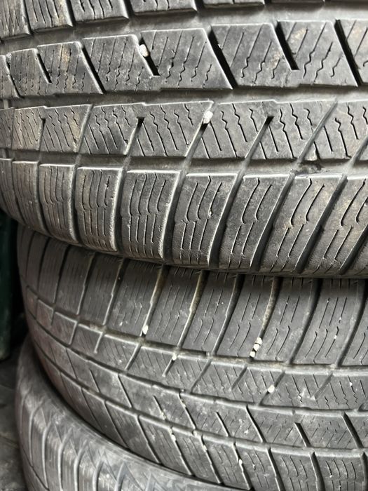 Cauciucuri Anvelope de iarna polaris 5 225/60/18