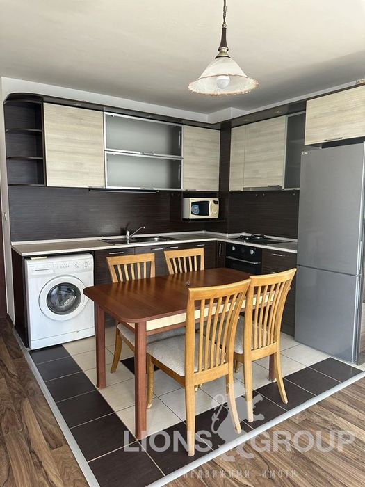 Продава се Тристаен апартамент в Варна, Възраждане 1 - 89 кв.м за 1852 €/кв.м - Снимка #1