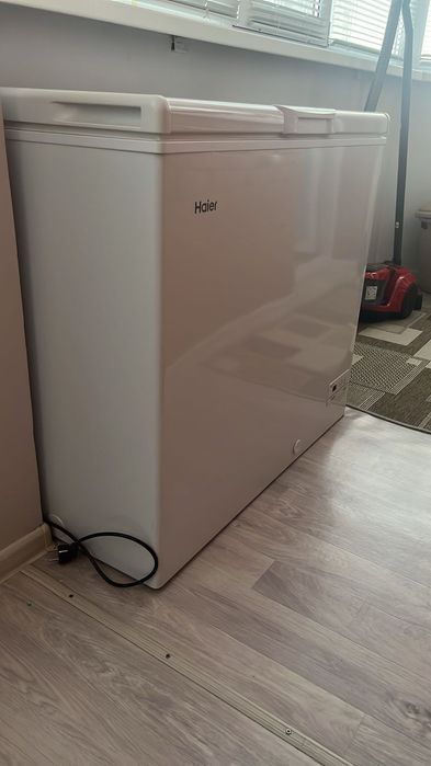 Продам морозильную камеру