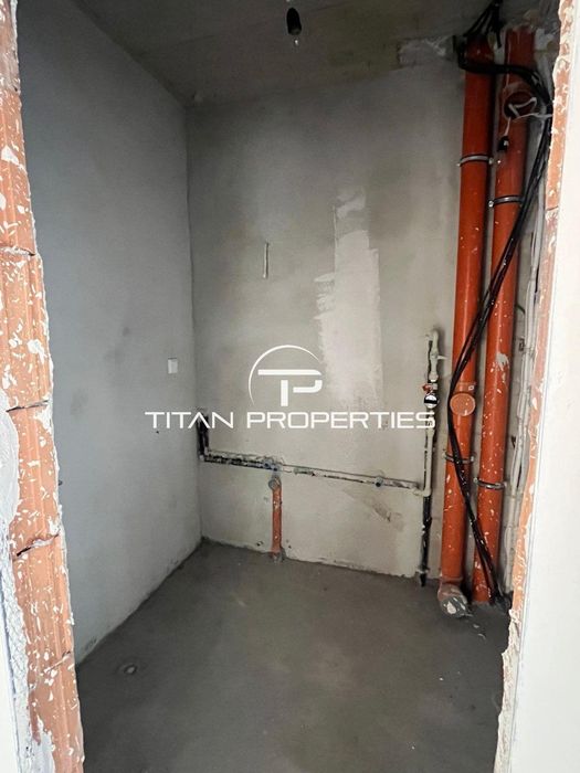 Продава се Четиристаен апартамент в Пловдив, Христо Смирненски - 219 кв.м за 1521 €/кв.м - Снимка #6