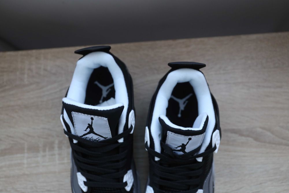 Jordan 4 Fear   40 41 43 44