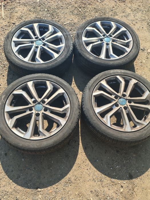 Jante aliaj Dezent pentru passat 7 , golf 8 etc. + Anvelope Falken Azenis FK510