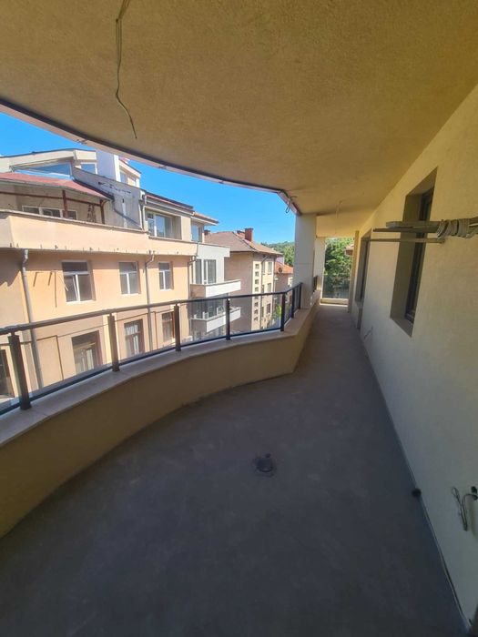 Продава се Тристаен апартамент в Хасково, Училищни - 112 кв.м за 1200 €/кв.м - Снимка #2