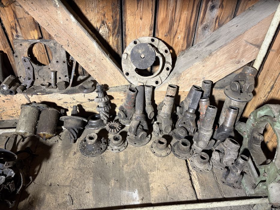 Vand piese tractor si taf