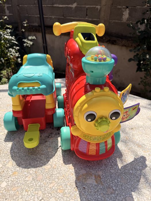 Влакче за бутане с крачета VTech