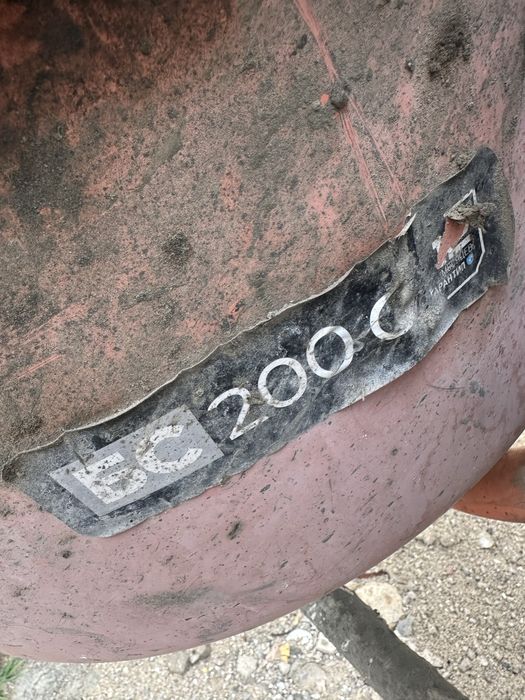 Продам бетономешалку