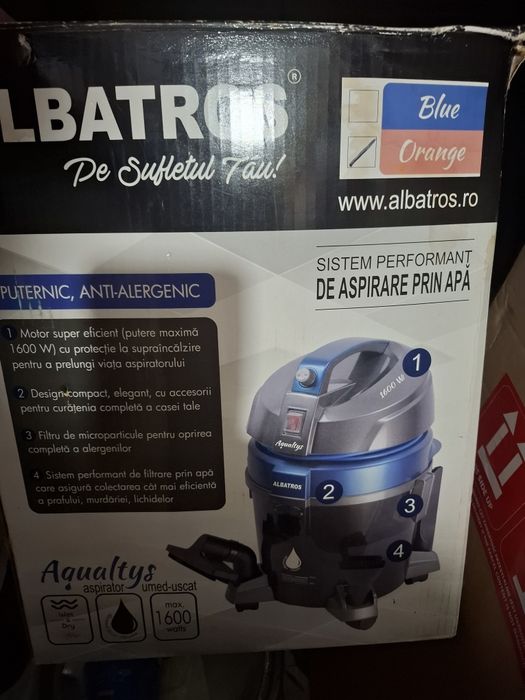 Vând aspirator absorbție umeda
