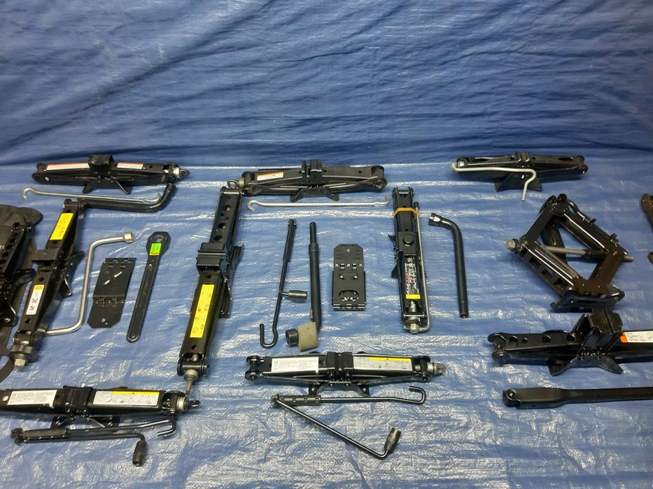 Cric auto vw audi skoda seat mercedes bmw jaguar kia hyunda toyota etc