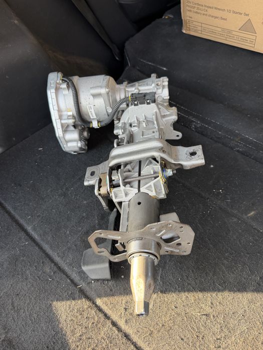 Кормилна колона Ford Escape mk4