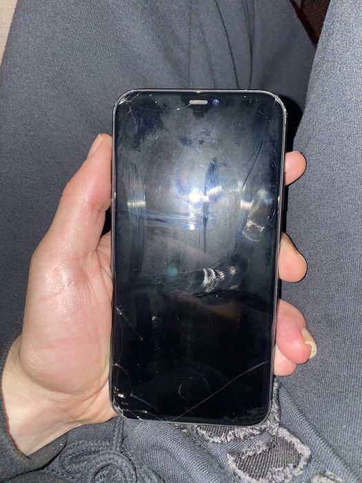 Продам iphone 11 128 gb