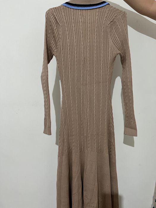 Светло бежевое Платье sandro