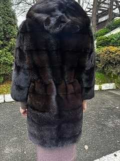 haina blana de nurca