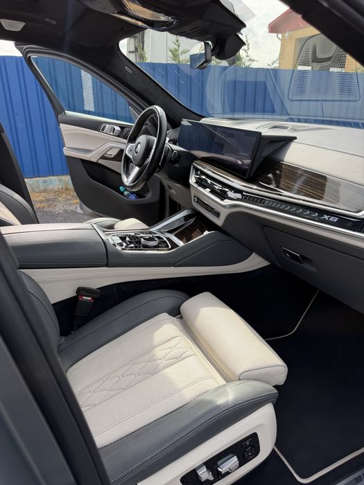 Bmw X6 M4.0i Mild Hybrid 381 cp 2024 int bicolor m B@W individual full