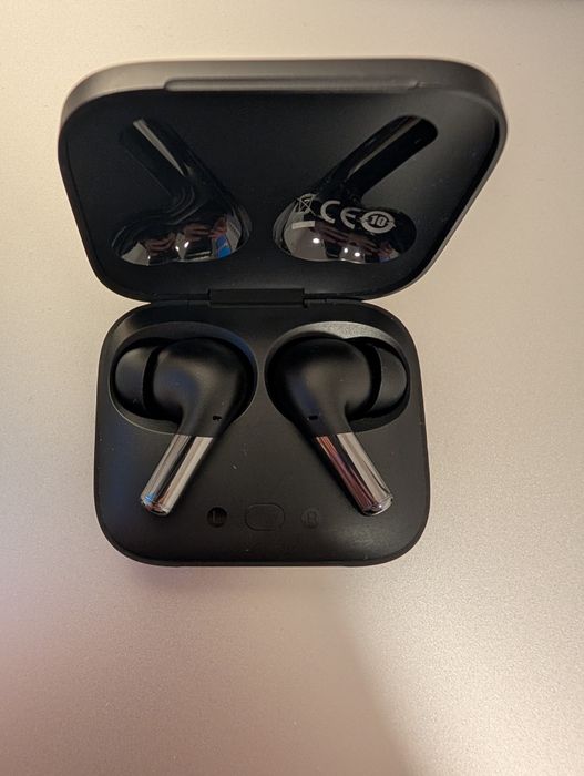 OnePlus Buds Pro (Active Noise Cancelling)