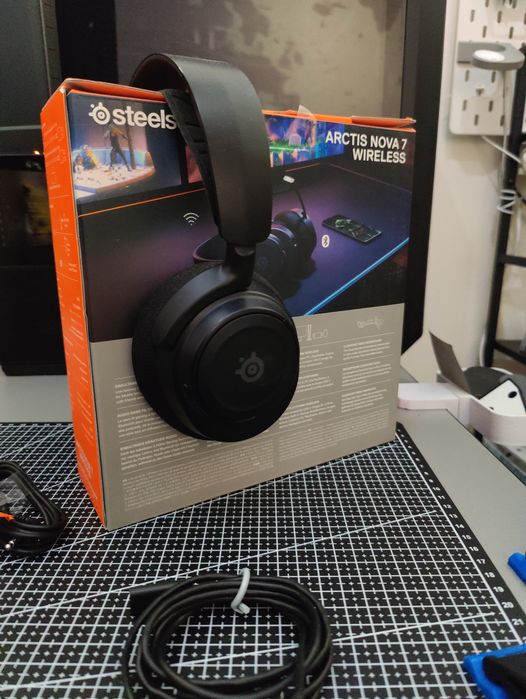 Steeleseries Arctis Nova 7 wireless
