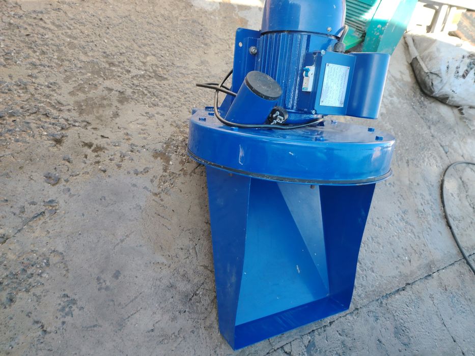 Продам зернодрабилку