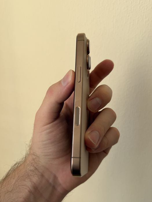 Iphone 16pro desert