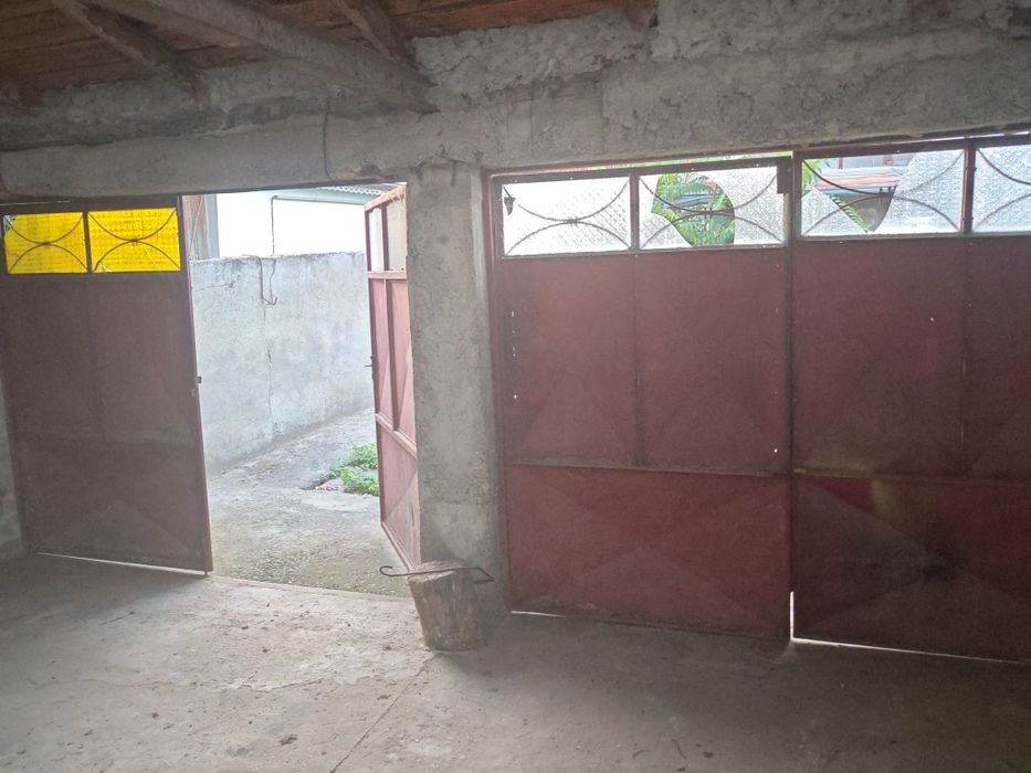 DE INCHIRIAT Garaj Tecuci, 60 mp, groapa