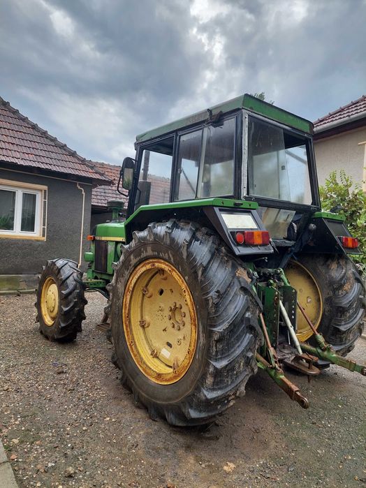 Vând tractor John Deere Zalau • OLX.ro