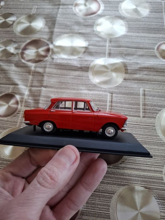 Москвич метална количка