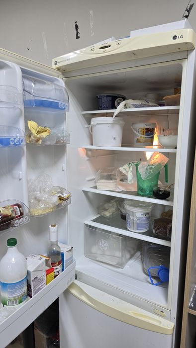 Холодильник LG, высота 180см