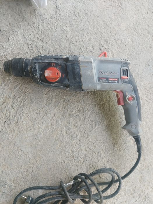 Продается перфоратор дрель шуруповёрт.
