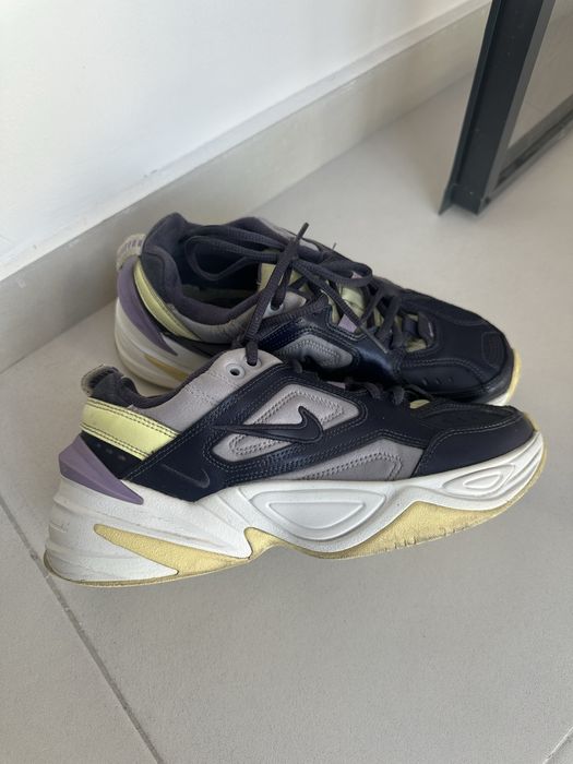 Женские кроссовки Nike M-techno