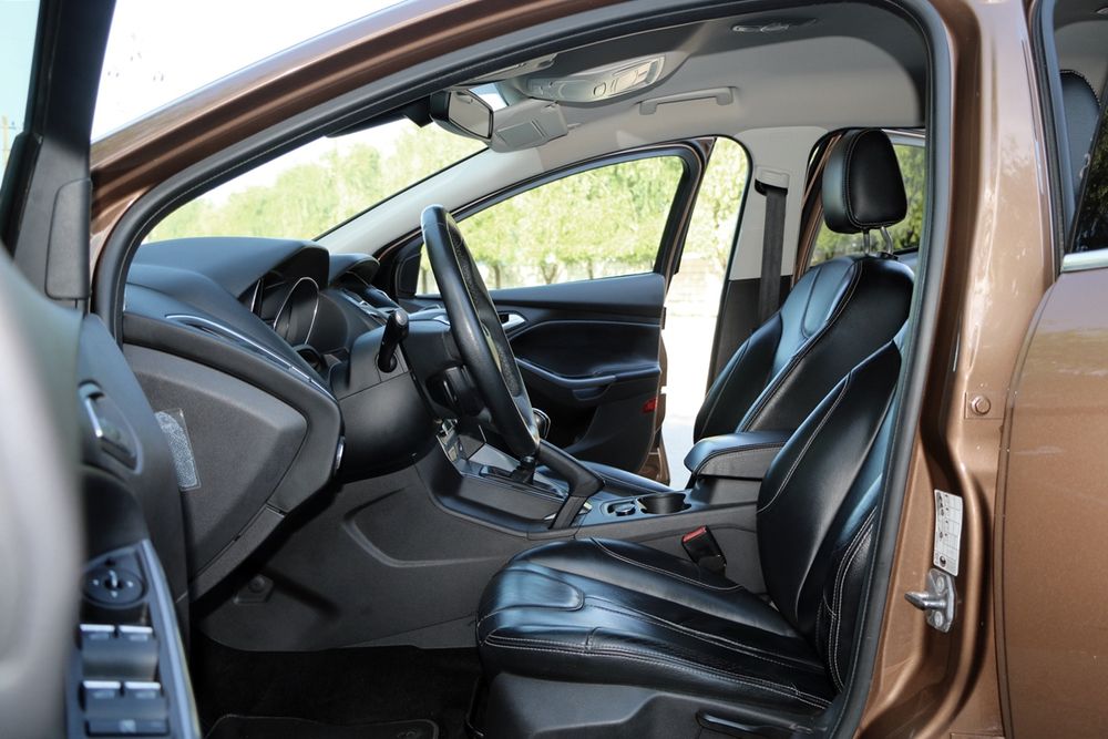 Vand Ford Focus RAR EFECTUAT Euro 5 Navi Clima Piele