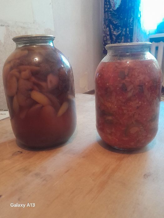 Есик, банк, чимодан, стул, кол машина