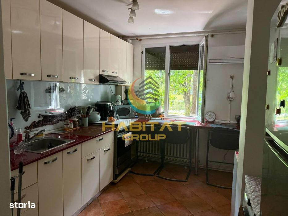 Apartament 3 camere- mobilat-Scoala 129