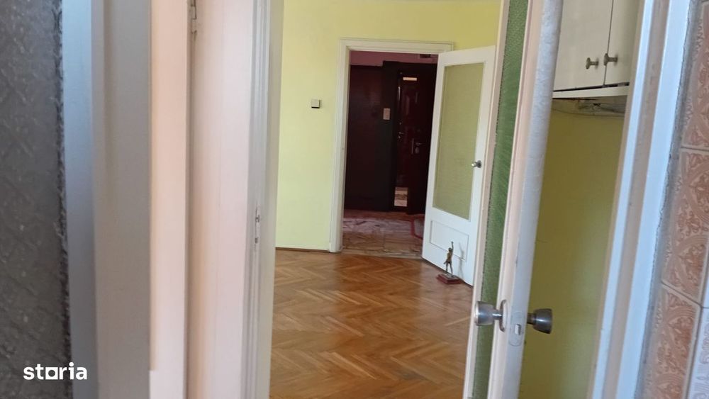 Vand apartament 2 camere Piata Mihai Viteazul