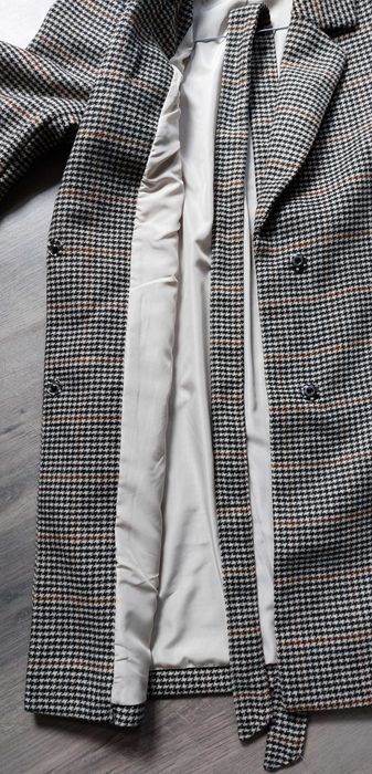 Дамско палто H&M Divided, размер S – каре / кокоши крак с колан