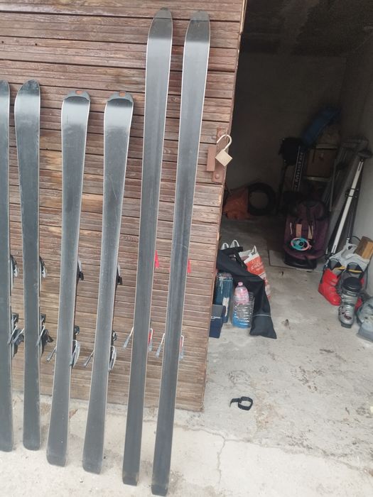 2 чифта ски и  ски обувки всичко за 100лв