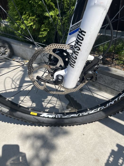 Bicicleta Bulls Copperhead 3 - furca pe aer, frane hidraulice