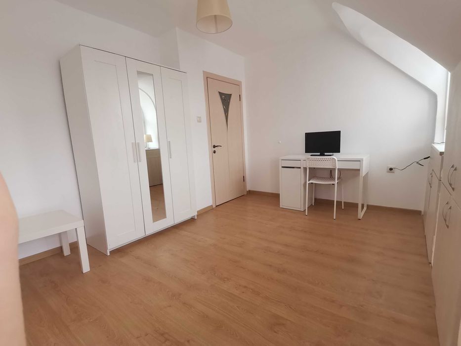 Дава се под наем Двустаен апартамент в Бургас, Възраждане - 55 кв.м за 357 € - Снимка #1