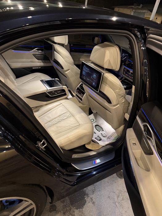 BMW 730  xDrive M Paket Full