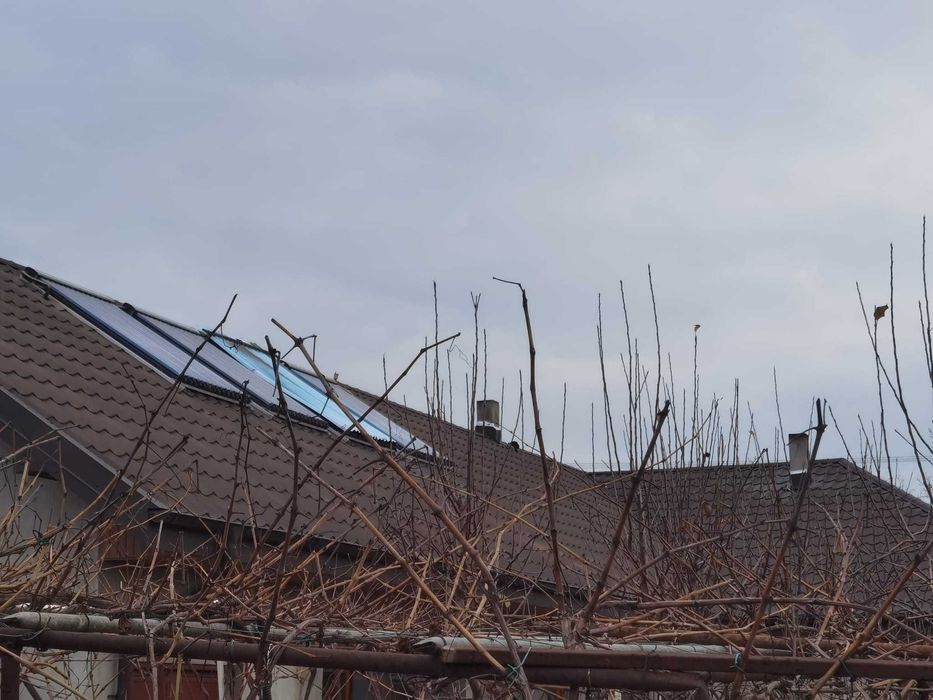 Casă din cărămidă 144 mp, garaj, anexe, solar, 2100 mp – Fălciu