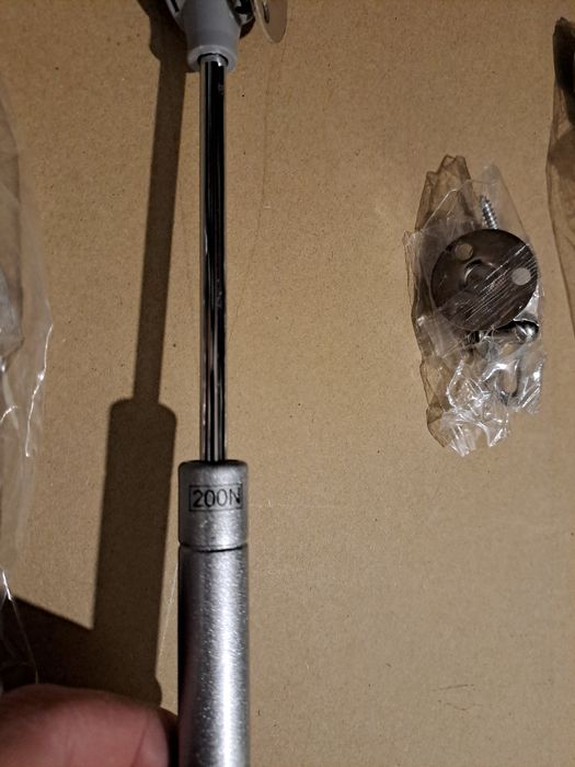 Set 6 pistoane cu gaz pentru sustinere usi