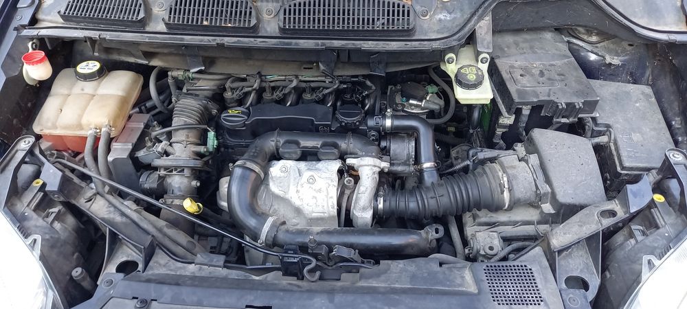 Ford Focus C-Max 1.6 TDCI на части