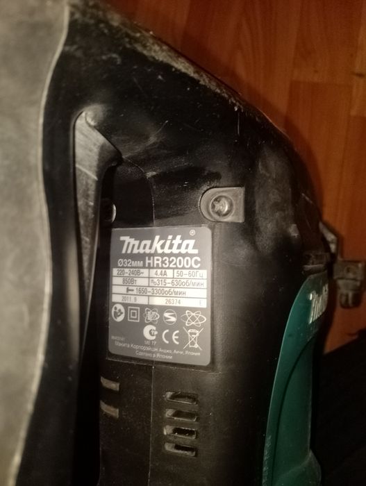 Перфоратор Макита 3200