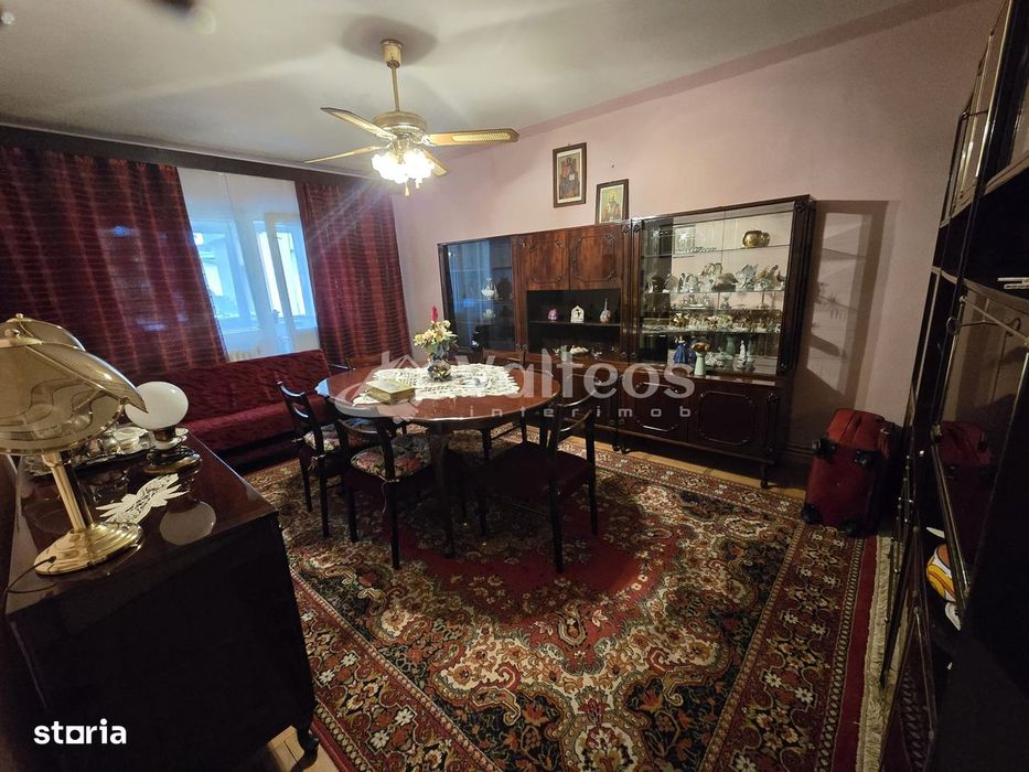 Reșița, apartament 3 camere, decomandat, 86 mp, Govândari, Micro IV