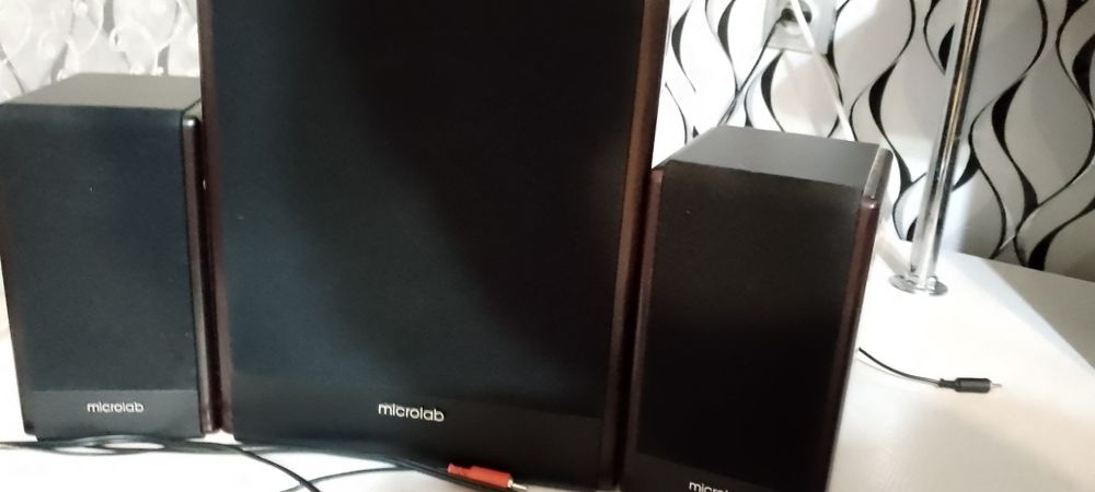 Продам колонки microlab