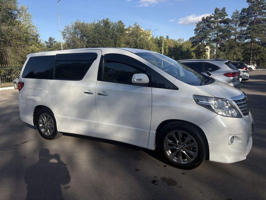 Продам Toyota Alphard