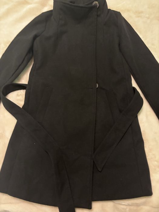 Дамско класическо палто М размер