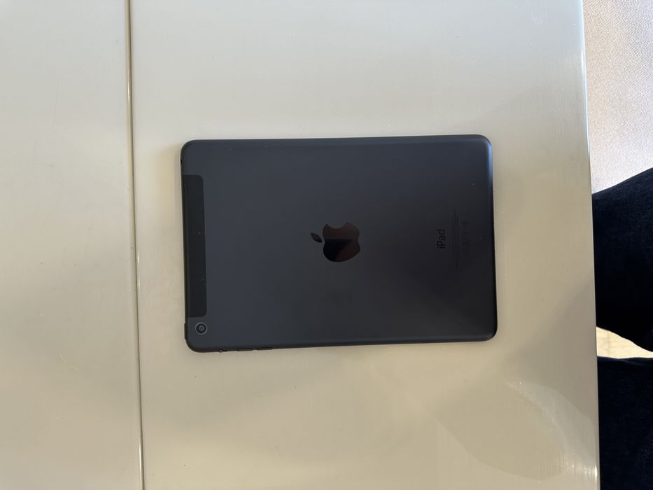 iPad Mini 64GB в отличном состояний