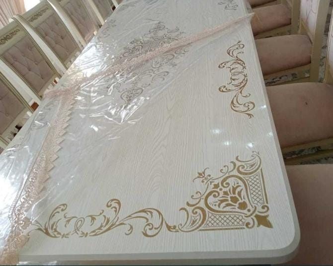 Стол 5метрлік екіге бөлінеді  18отыргышымен