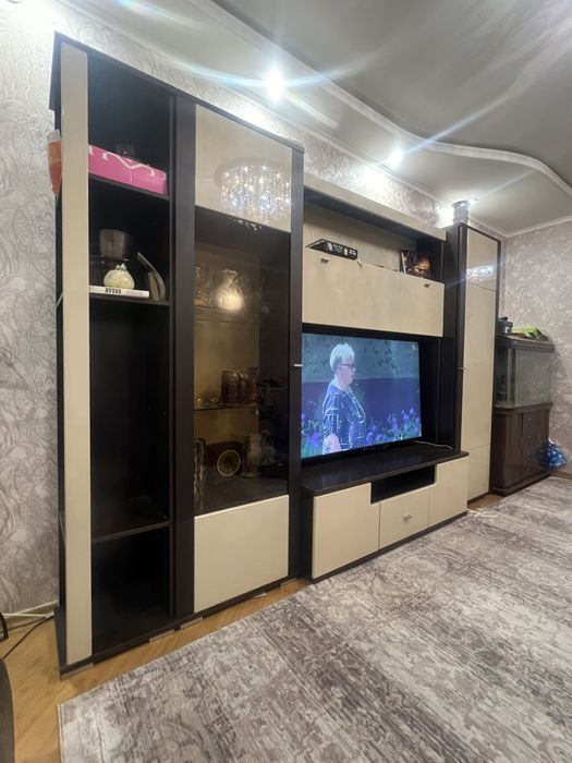 Продам срочно стенку за 70.000тг